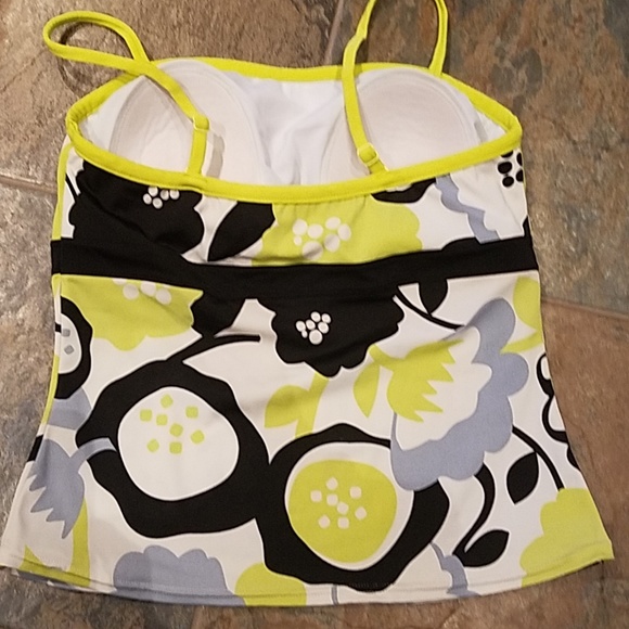 💕Zero Posur* Swim Top - Picture 3 of 5